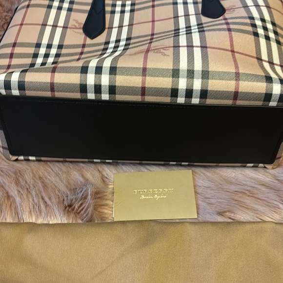 Burberry check leather reverse tote bag - Picture 3 of 7